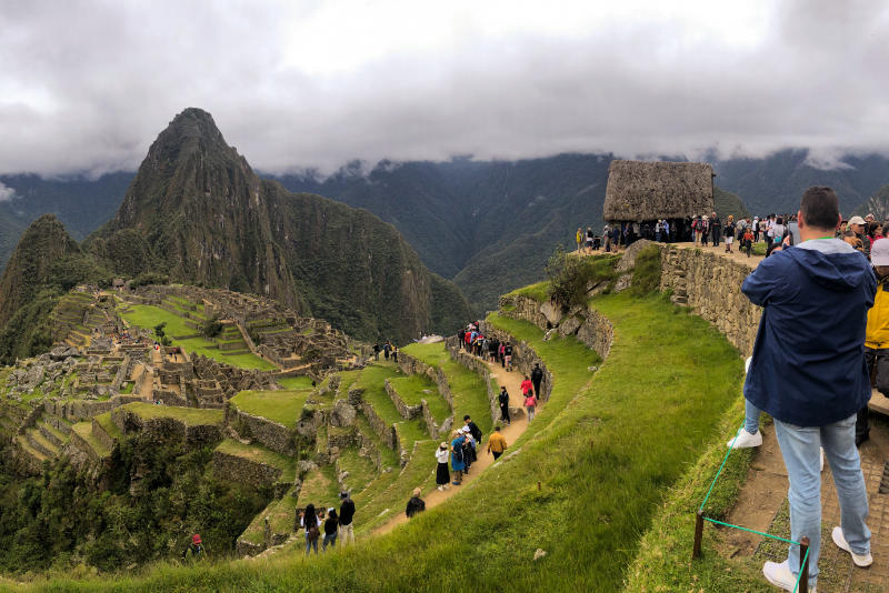 Tourists on the panoramic circuit of Machu Picchu